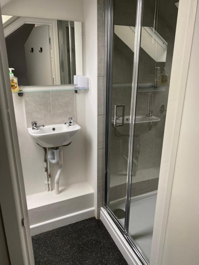 The New Wheel Inn Лимингтън Екстериор снимка